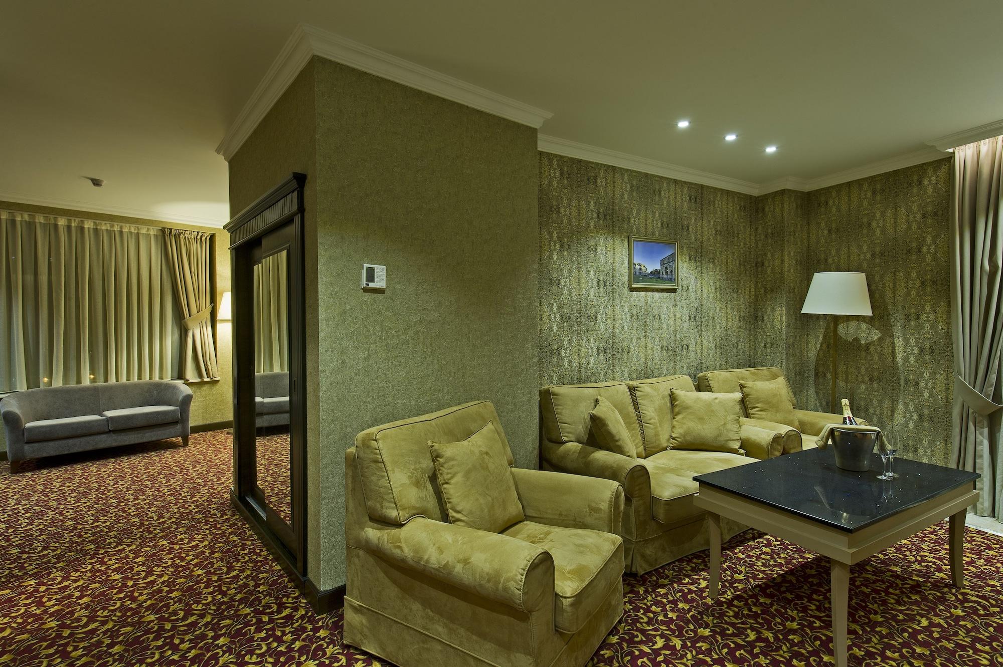 Colosseum Marina Hotel Batumi Exteriör bild